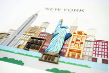 Load image into Gallery viewer, New York City Quilling Card