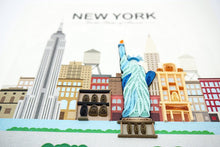 Load image into Gallery viewer, New York City Quilling Card
