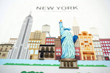 Load image into Gallery viewer, New York City Quilling Card