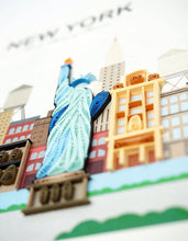 Load image into Gallery viewer, New York City Quilling Card
