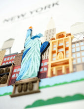 Load image into Gallery viewer, New York City Quilling Card